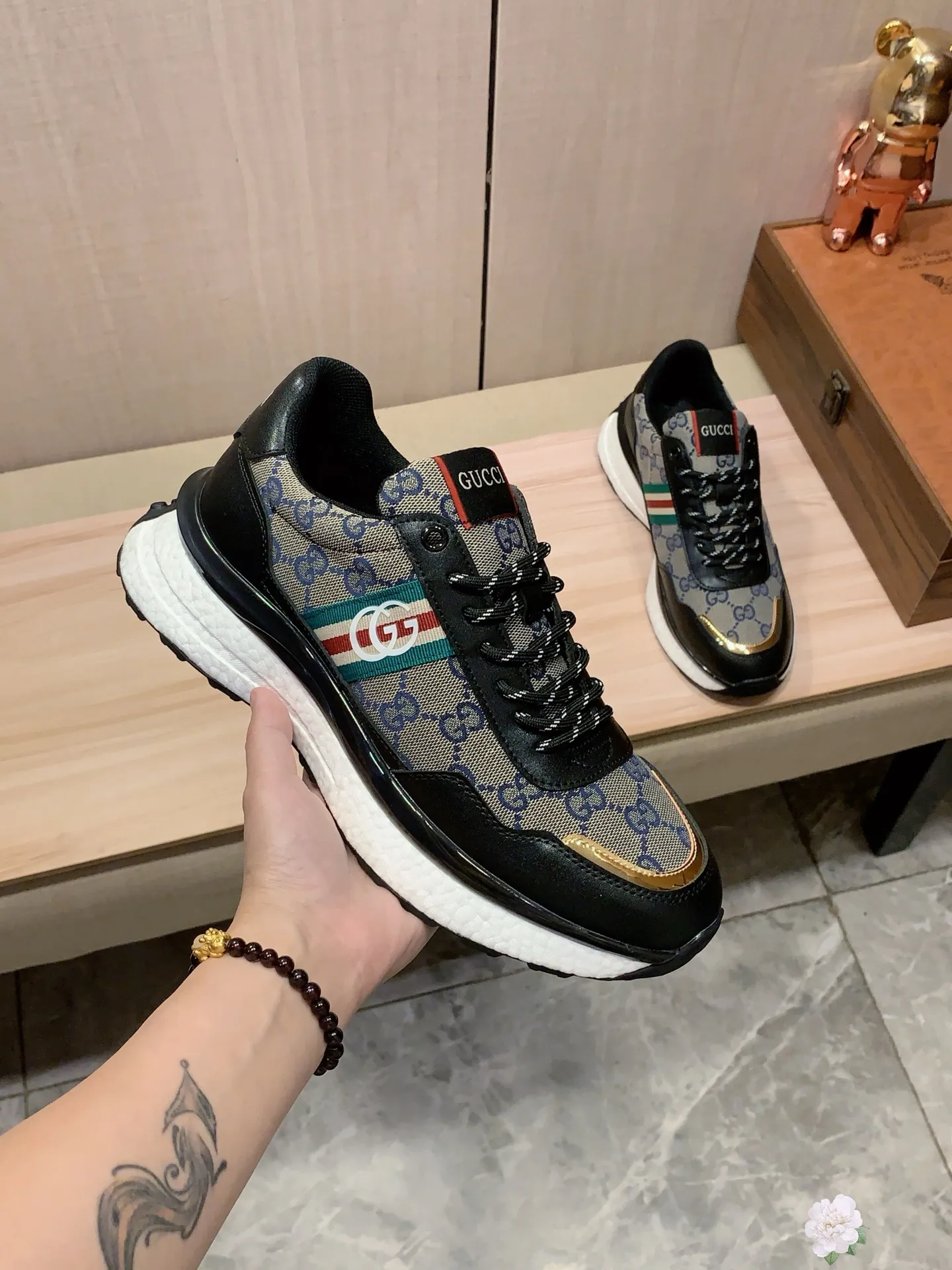 Men's men's shoes💰460💰💰🎩🎩[Lightning][Lightning] "GUCCI*" The latest and most popular casual shoes, top brands [Seduce] luxury~purchase, top~quality. [Strong] The upper is made of imported breathable cowhide with fabric material ➕ Breathable sheepskin feet (•) and fine workmanship. The original stylish and stylish soft rubber wear-resistant and non-slip outsole is light and comfortable on the feet. The real thing looks better when photographed in person. Code 004: Code: 38-44, 2️⃣colors selected